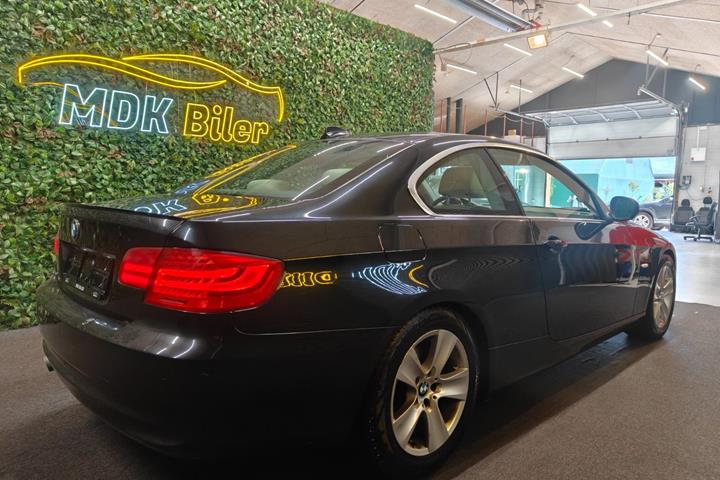 undefined BMW 325i fra 2010