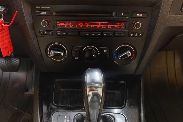 undefined BMW 325i fra 2010