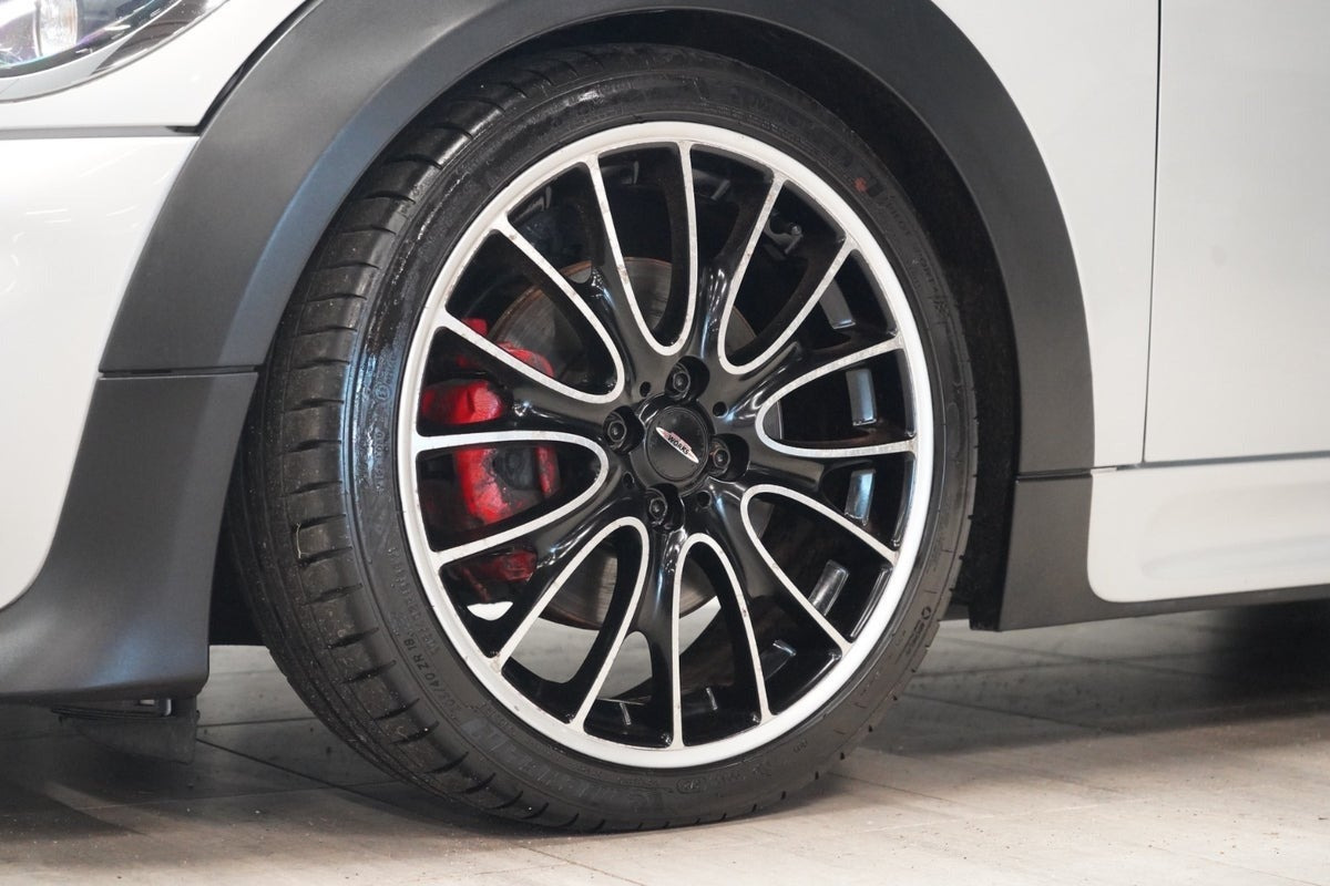 Hvid Mini Roadster Cooper S fra 2012