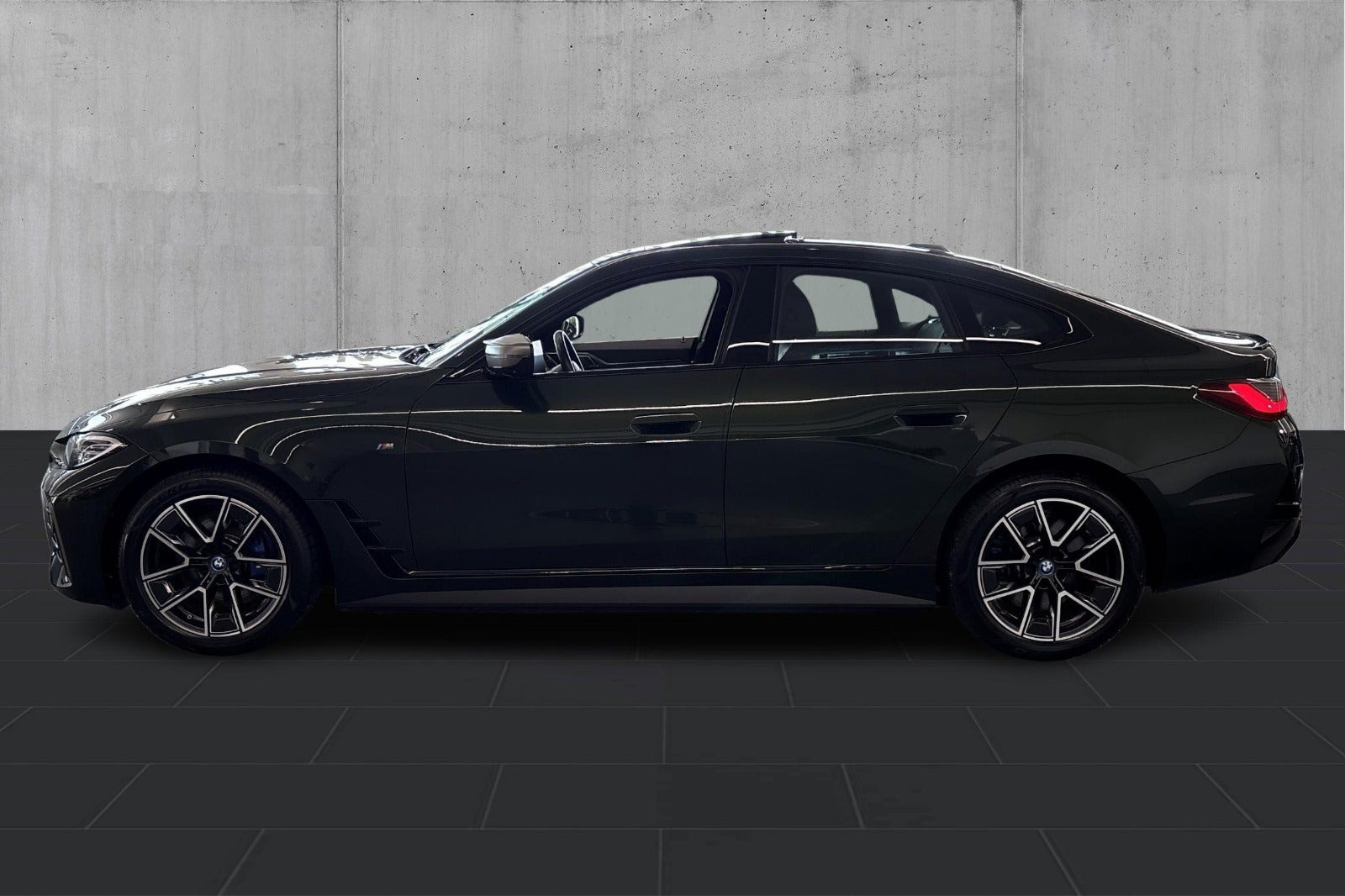 Grøn BMW i4 fra 2024