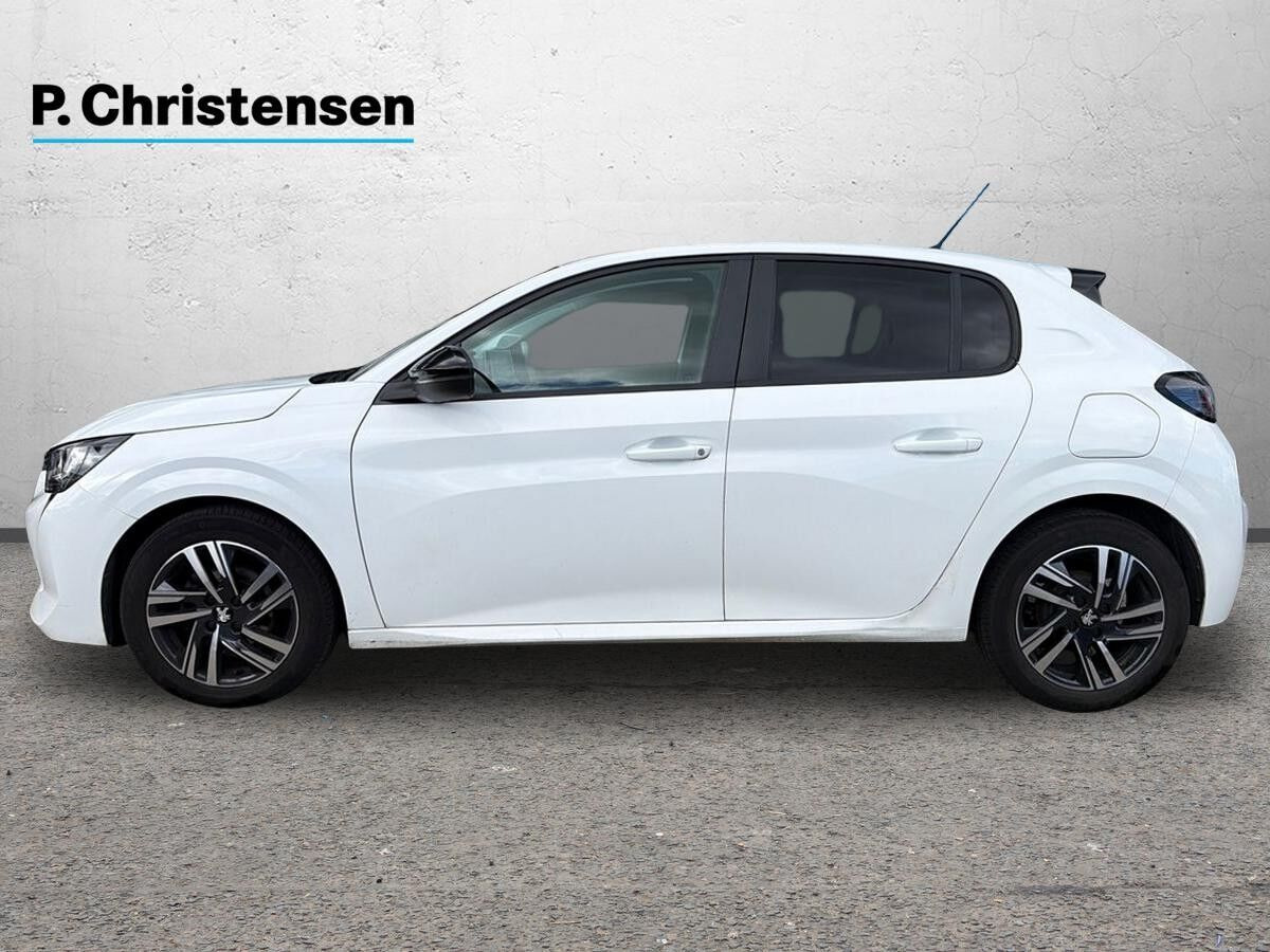 Hvid Peugeot 208 fra 2023