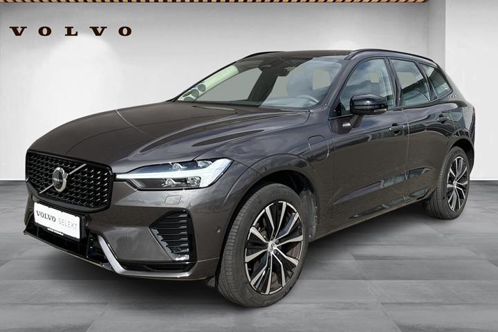 Grå Volvo XC60 fra 2023