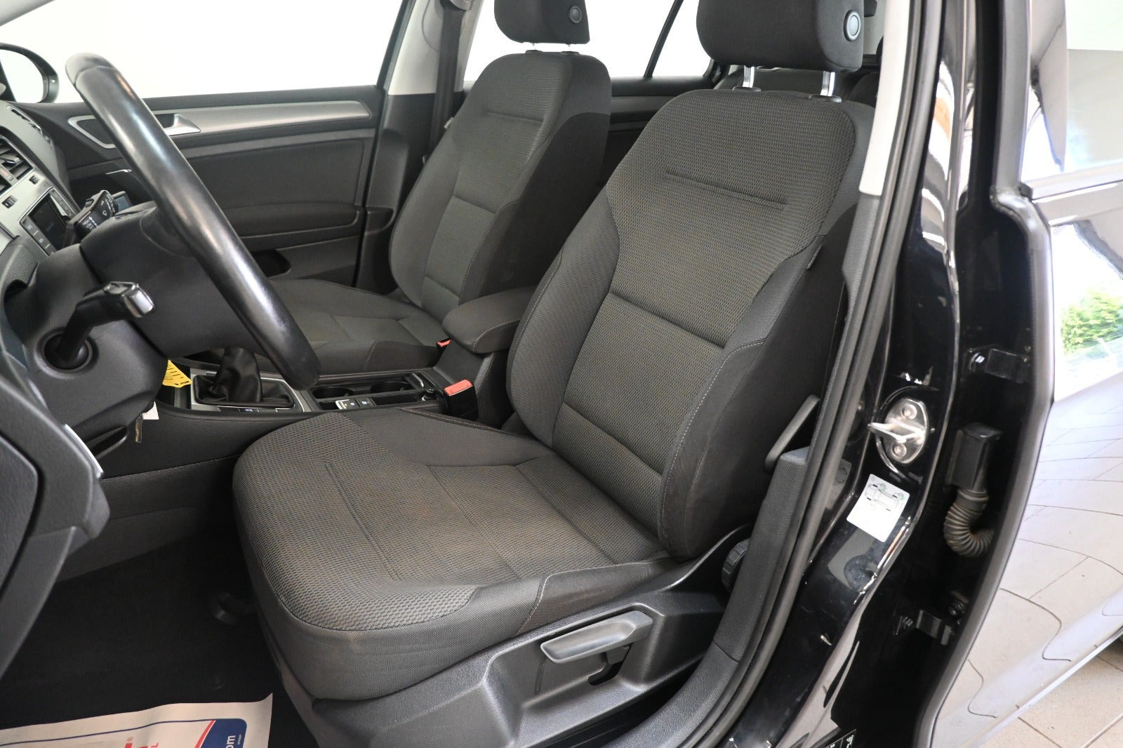 Sort VW Golf VII fra 2014