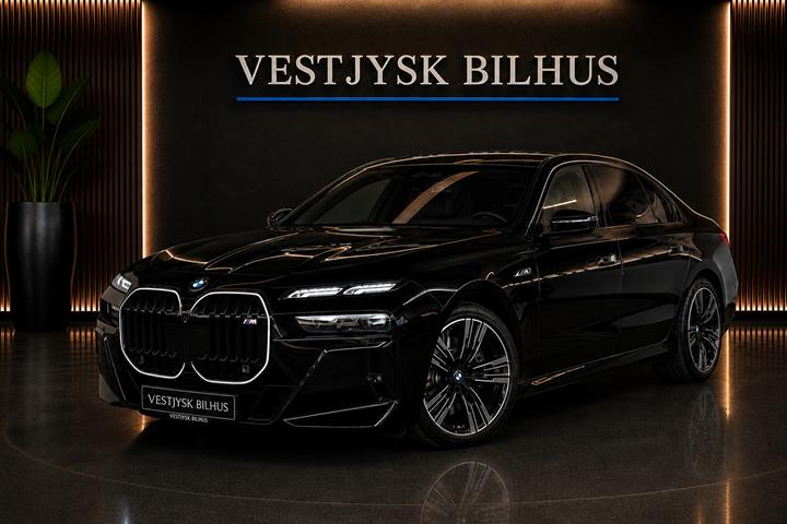 Sort BMW i7 fra 2023