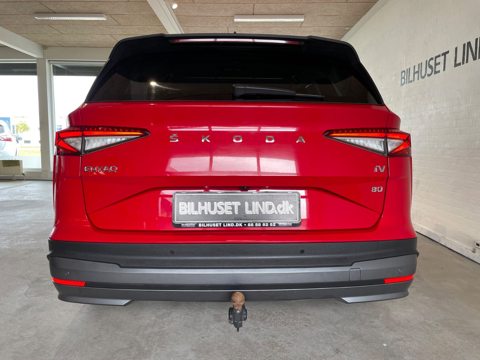Rød Skoda Enyaq fra 2023