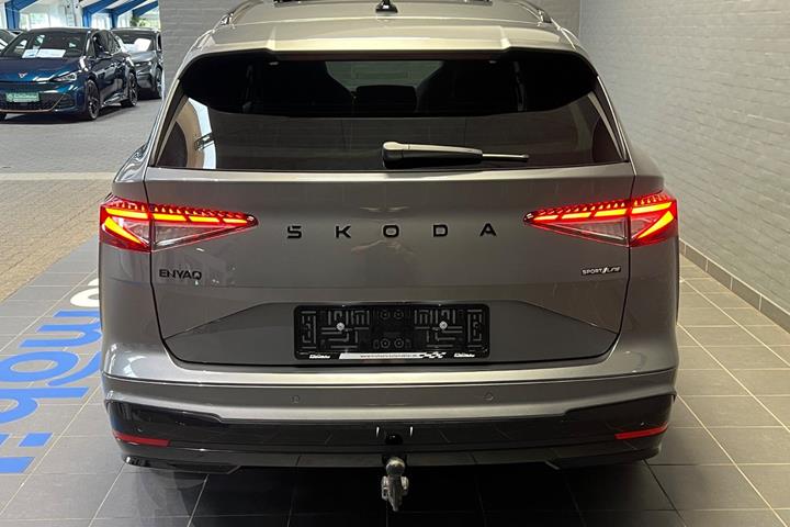 Grå Skoda Enyaq fra 2026