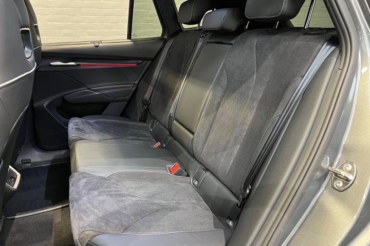 Grå Skoda Enyaq fra 2026