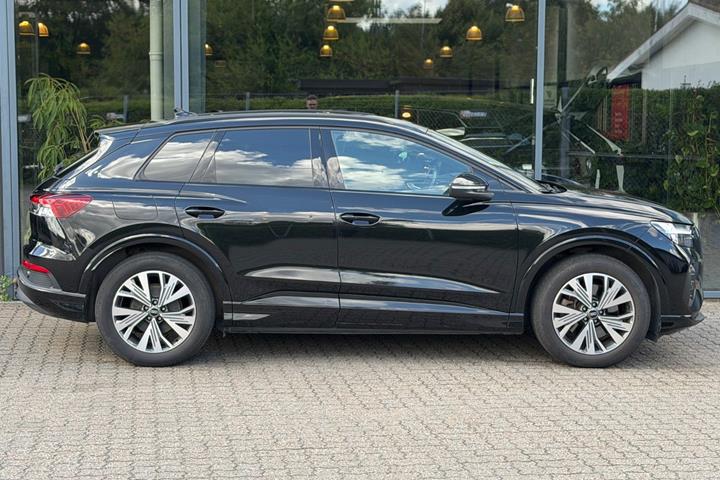 Sort Audi Q4 e-tron fra 2023