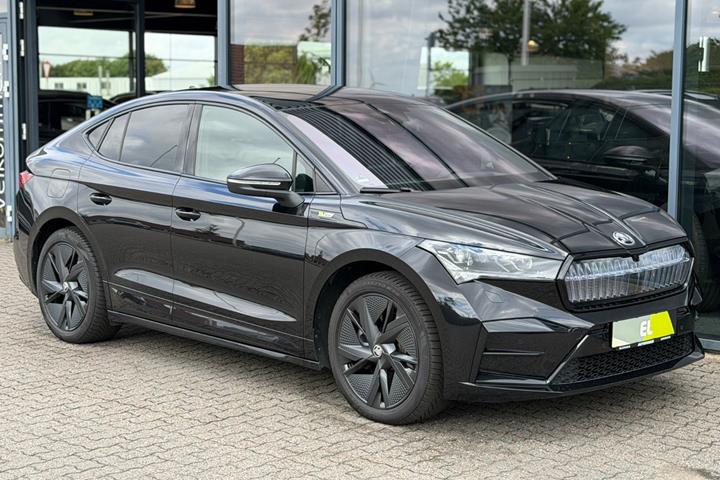 Sort Skoda Enyaq fra 2023