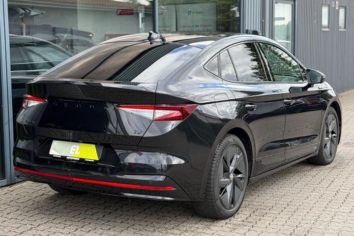 Sort Skoda Enyaq fra 2023