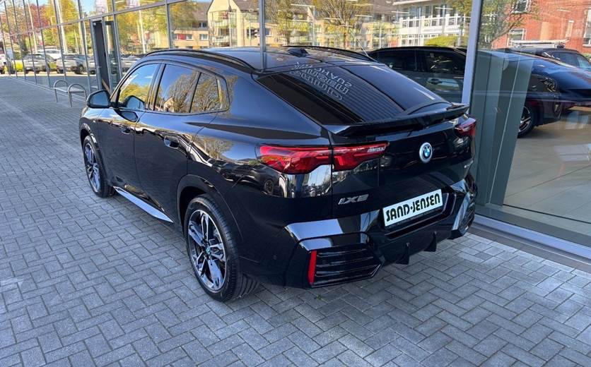 BMW iX2