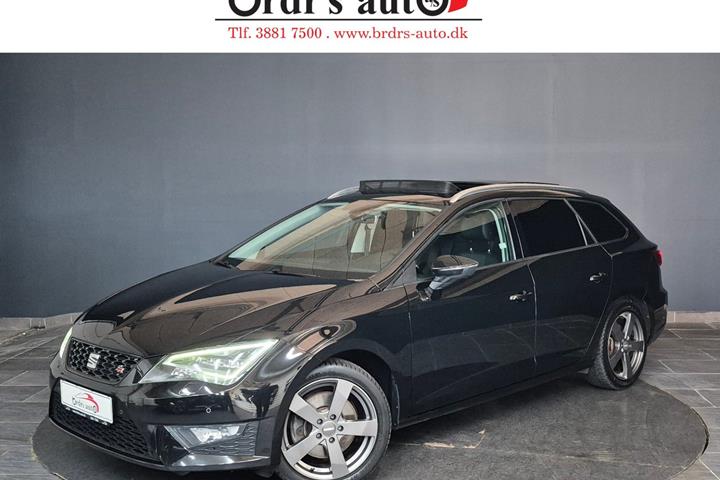 Sort Seat Leon fra 2016 set udefra