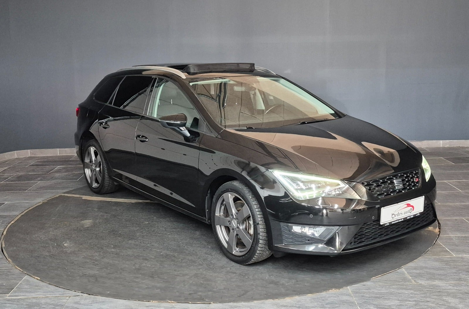 Sort Seat Leon fra 2016