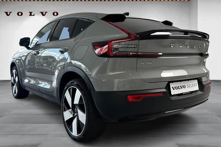 Grå Volvo C40 fra 2024