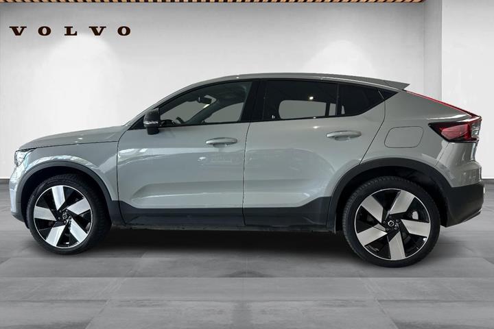 Grå Volvo C40 fra 2024