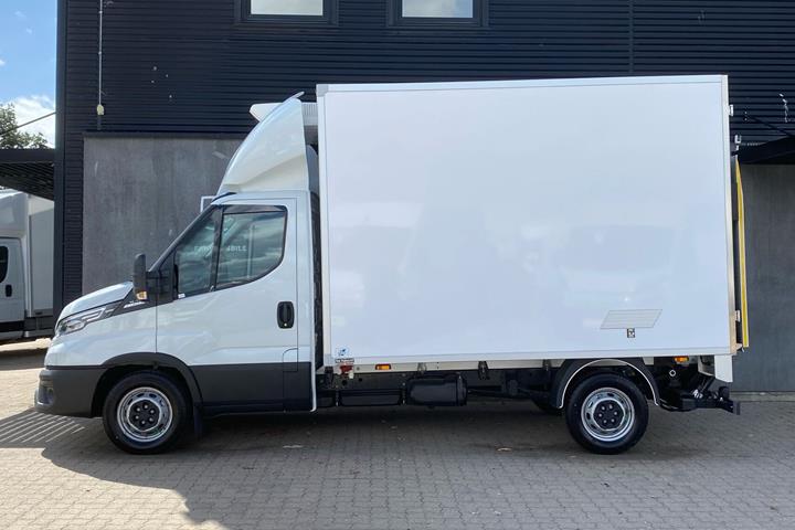 Hvid Iveco Daily fra 2026
