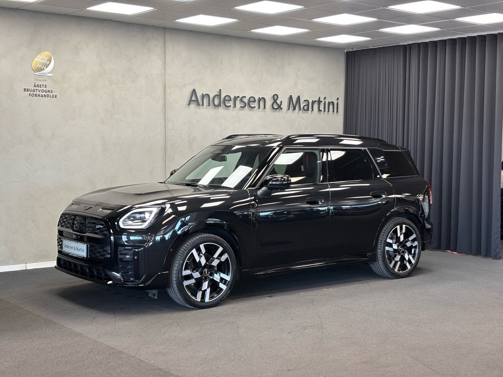 Mini Countryman E EL JCW Trim L 204HK Aut.