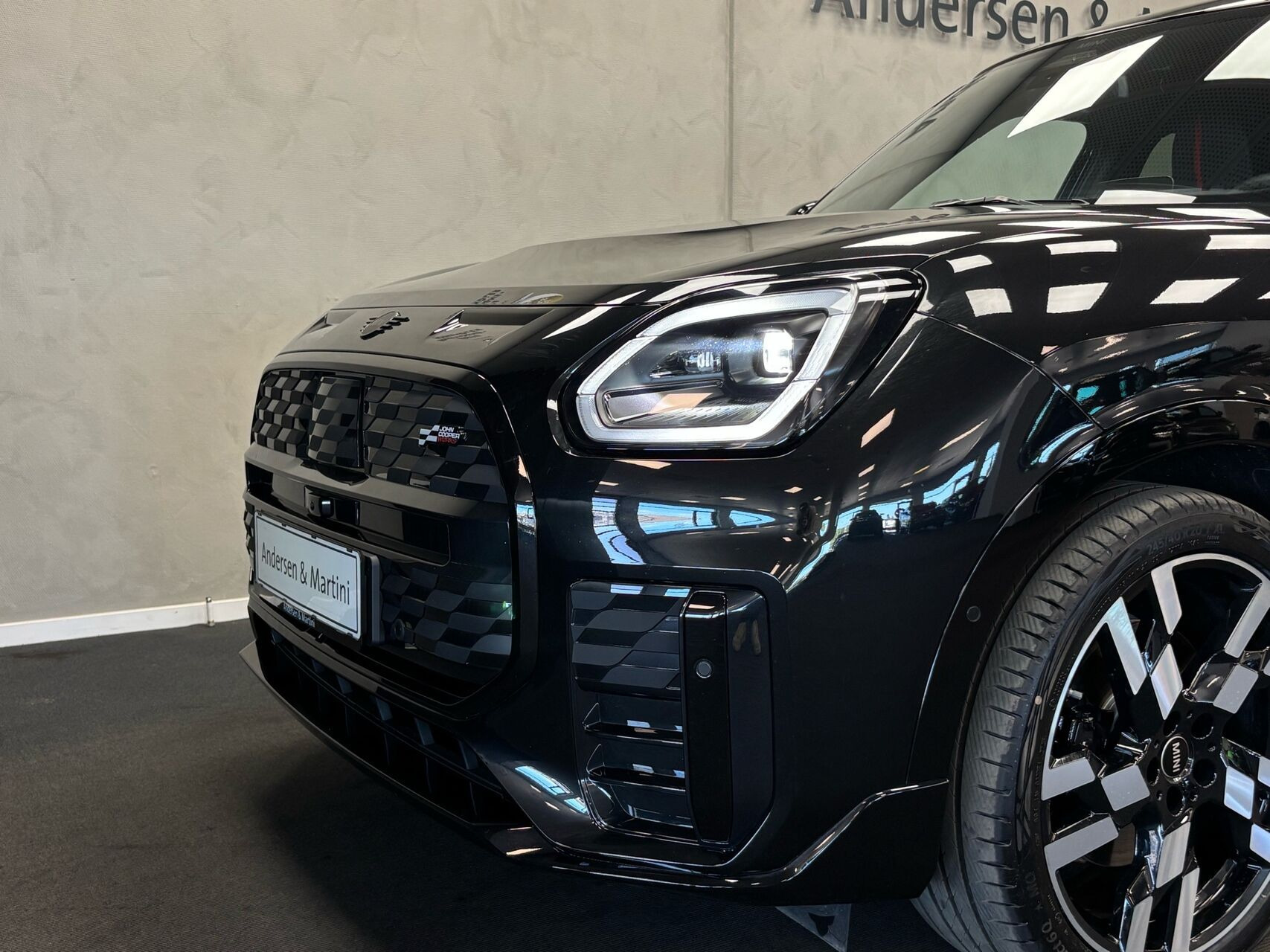 Sort Mini Countryman fra 2025