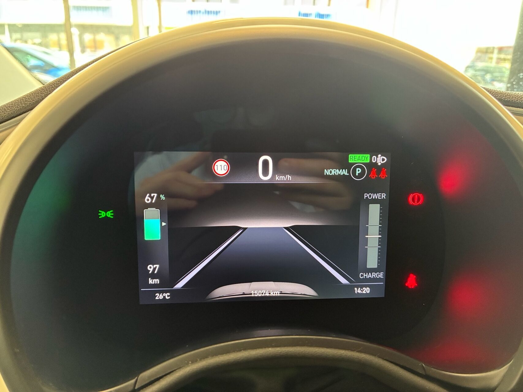 Hvid Fiat 500e fra 2023