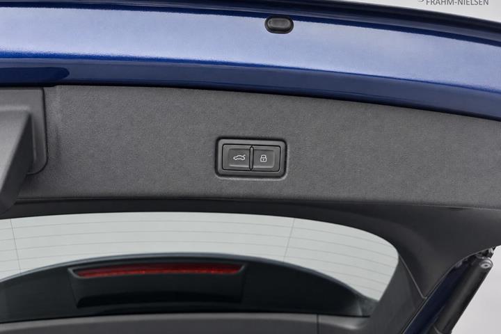 Blå Audi Q4 fra 2021