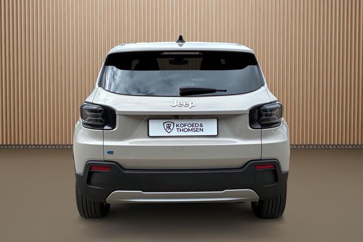 Beige Jeep Avenger fra 2025
