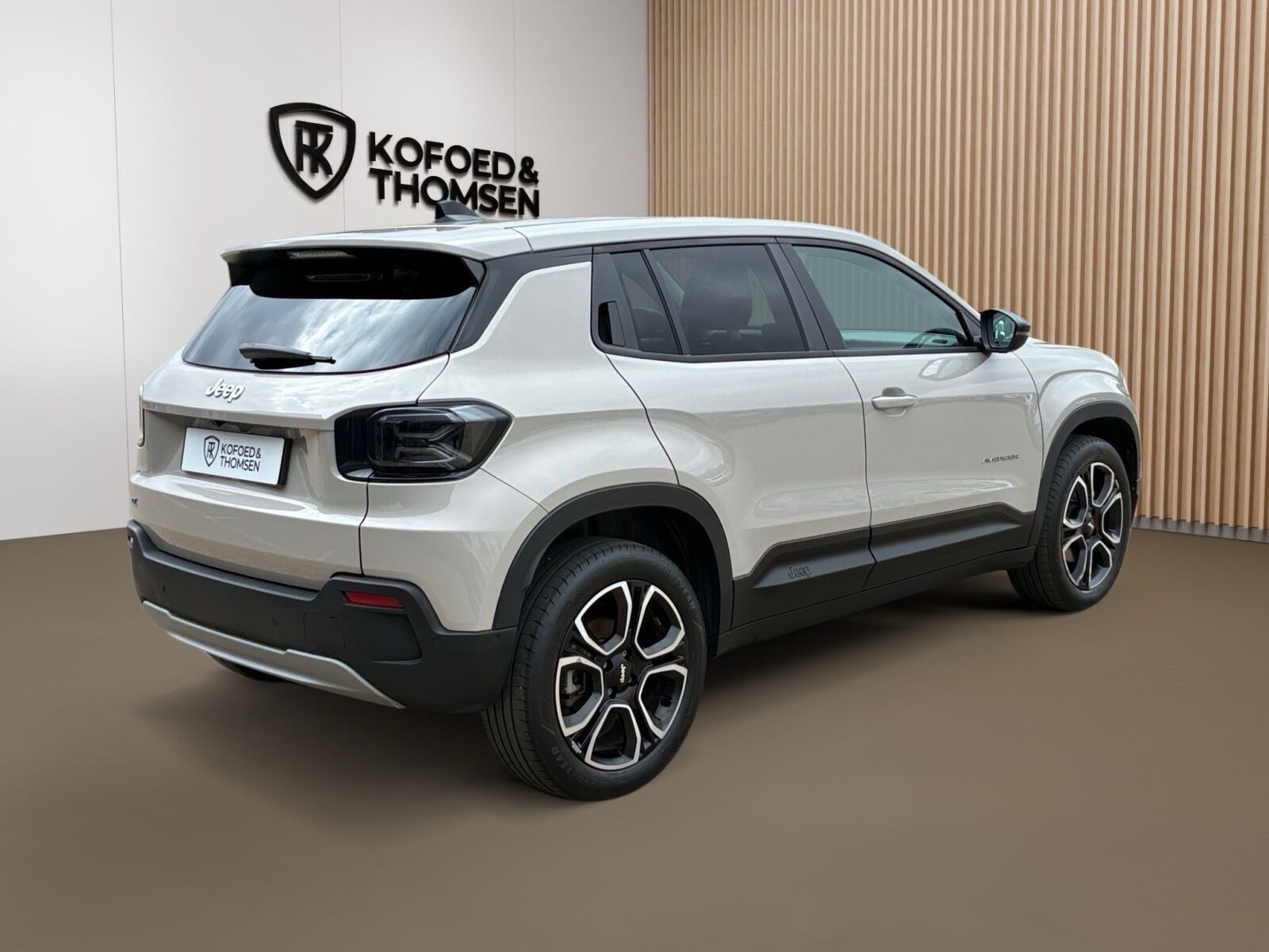Beige Jeep Avenger fra 2025