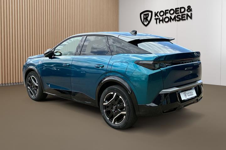 Blå Peugeot e-3008 fra 2025
