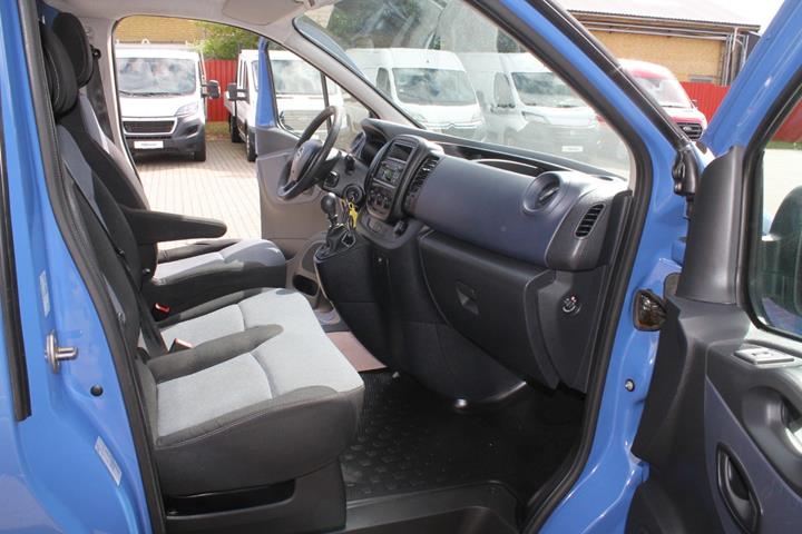 undefined Opel Vivaro fra 2016