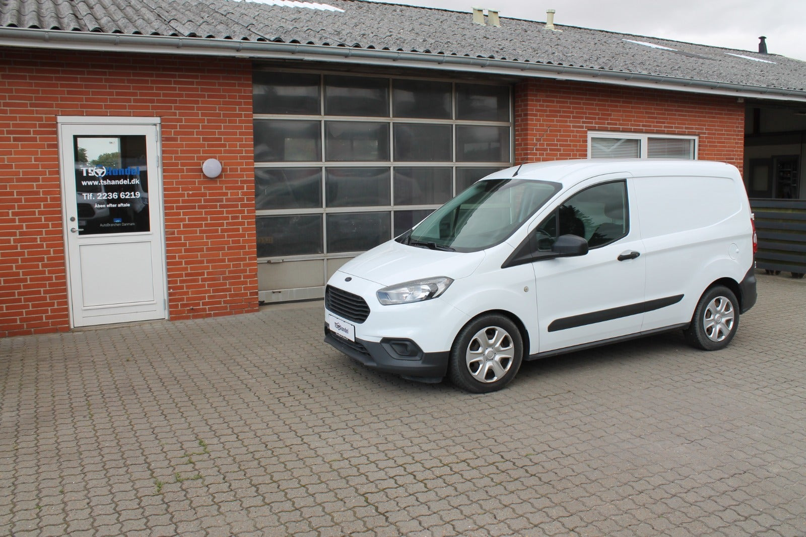 Ford Transit Courier 1,5 TDCi 100 Limited