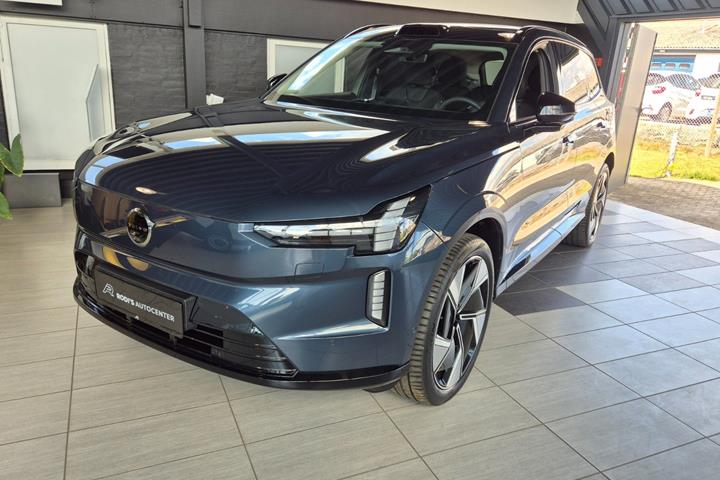 Blå Volvo EX90 fra 2025