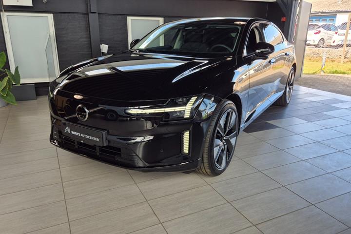 Sort Volvo ES90 fra 2026
