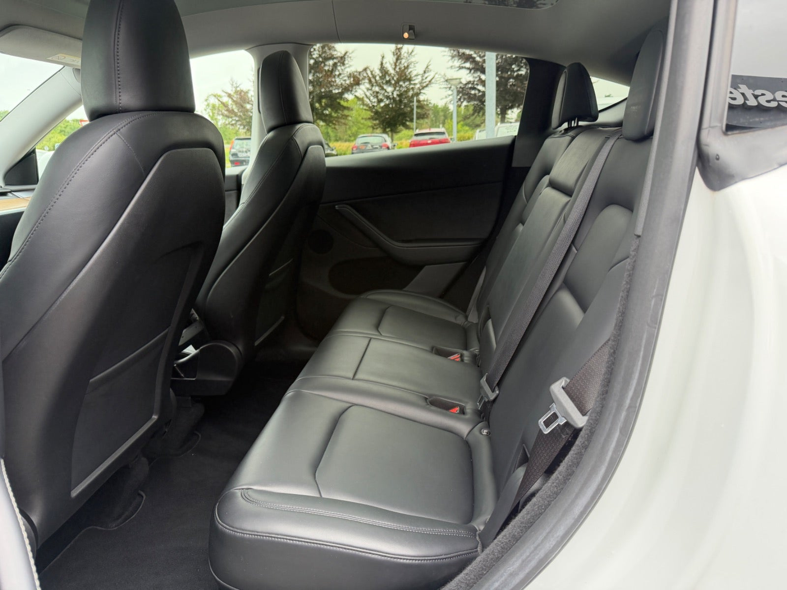 undefined Tesla Model Y fra 2023