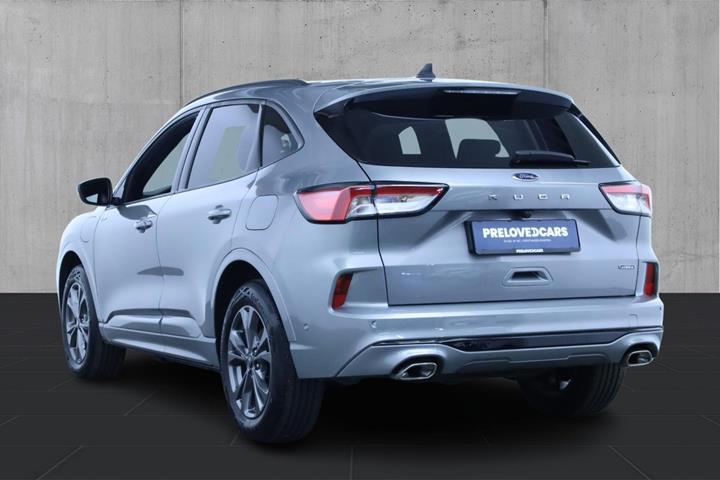 Sølv Ford Kuga fra 2023