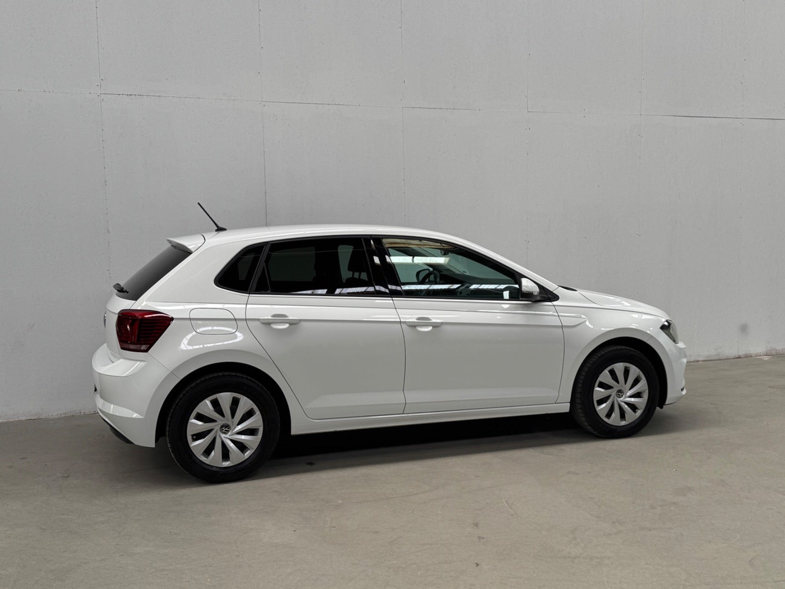 Hvid VW Polo fra 2018
