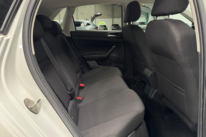 Hvid VW Polo fra 2018