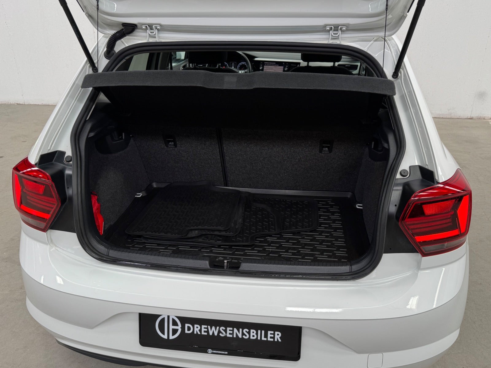 Hvid VW Polo fra 2018