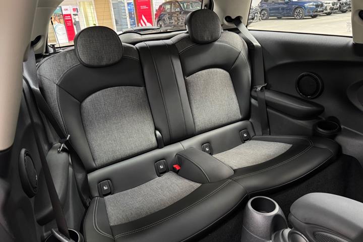 Grøn Mini Cooper SE fra 2022