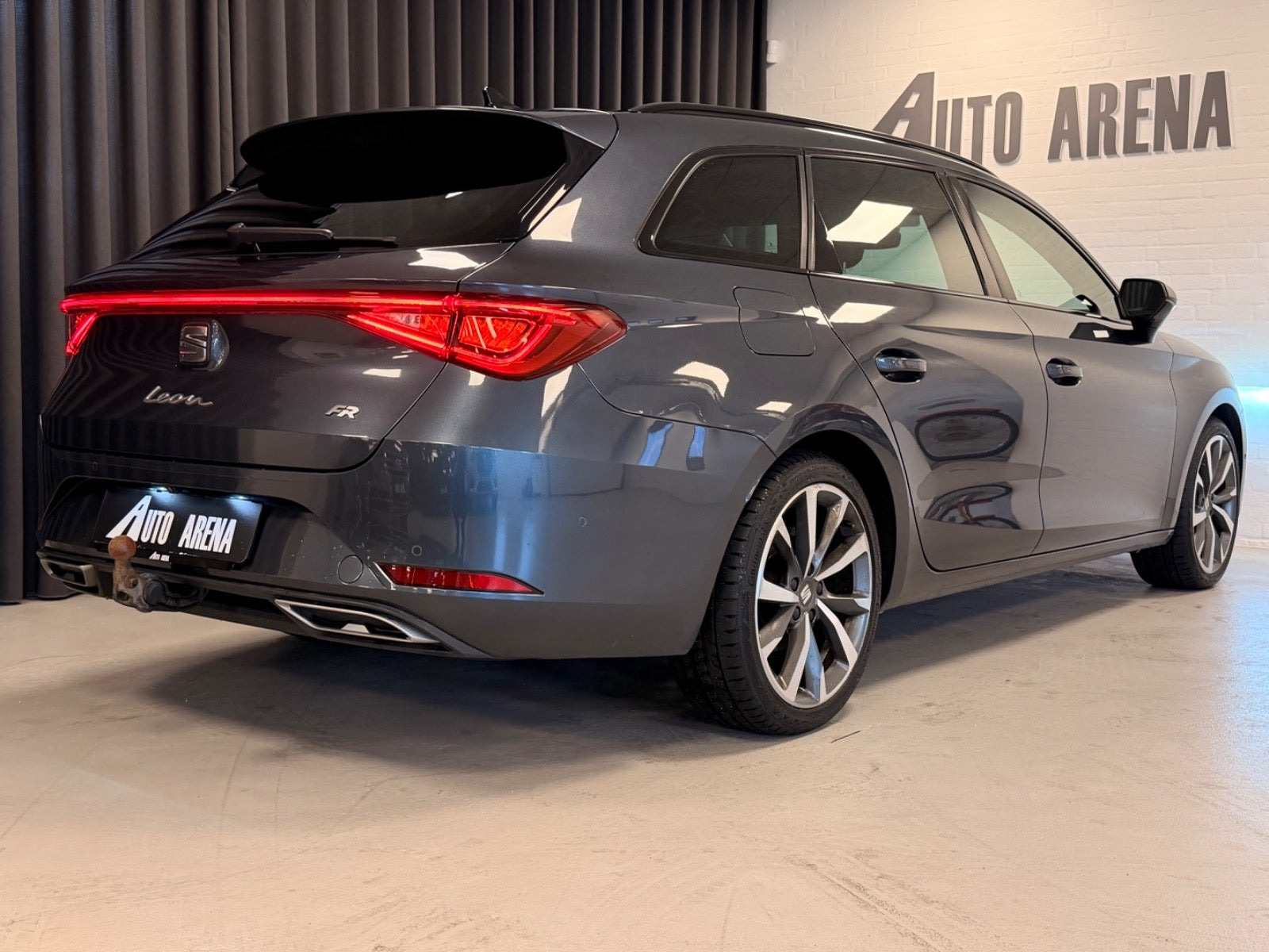 Grå Seat Leon fra 2020