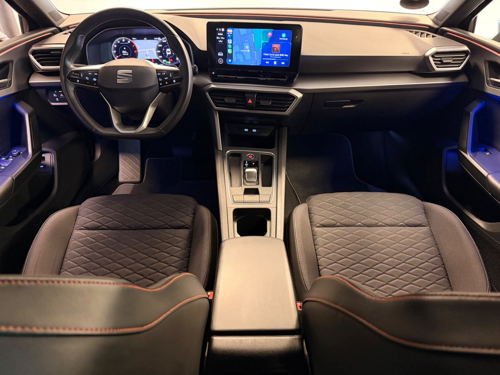 Grå Seat Leon fra 2020