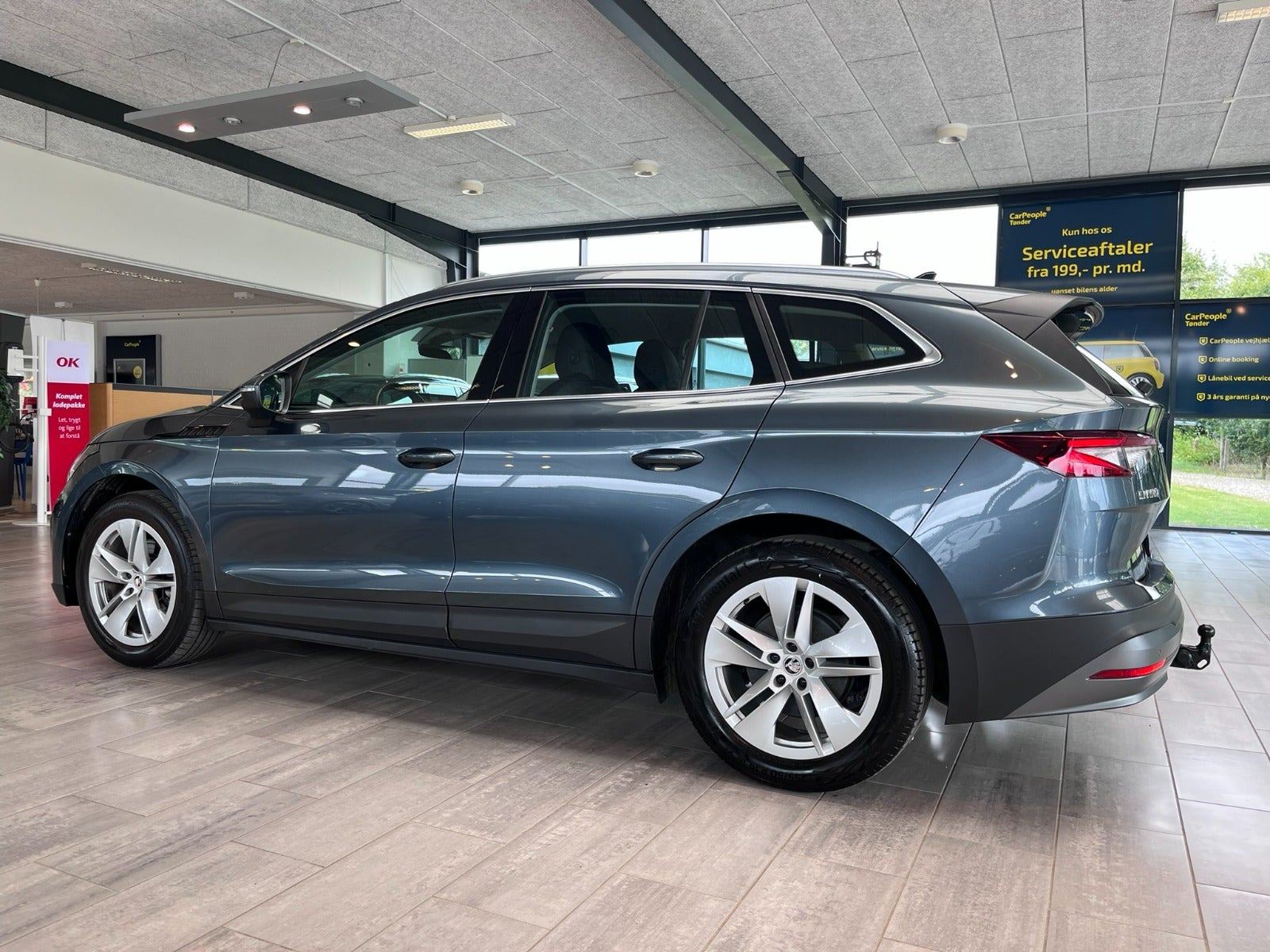 Grå Skoda Enyaq fra 2022