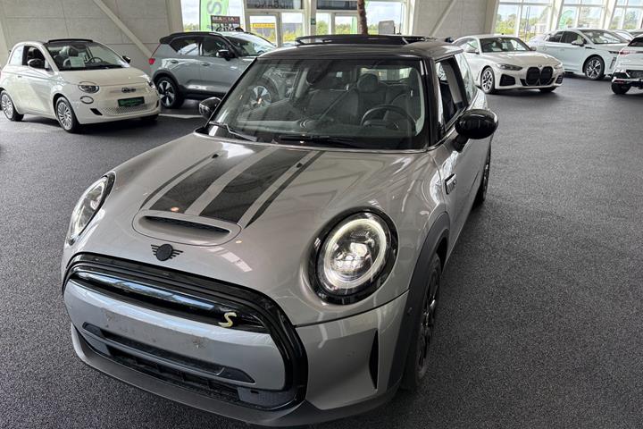 Grå Mini Cooper SE fra 2023