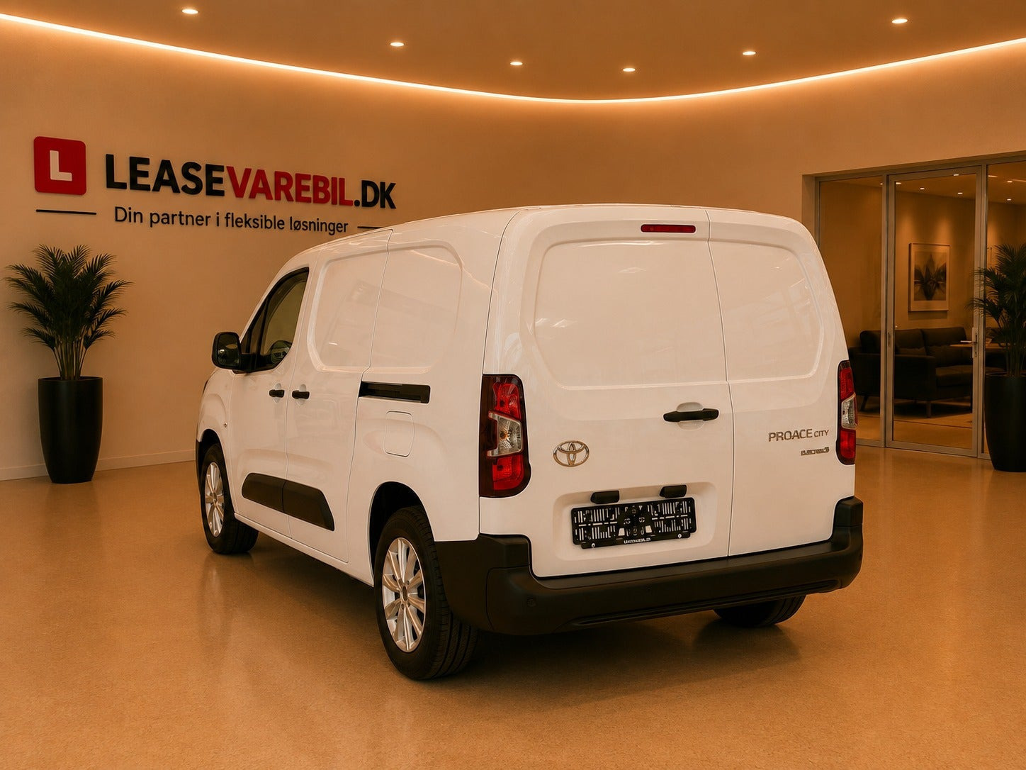 Hvid Toyota ProAce City fra 2025