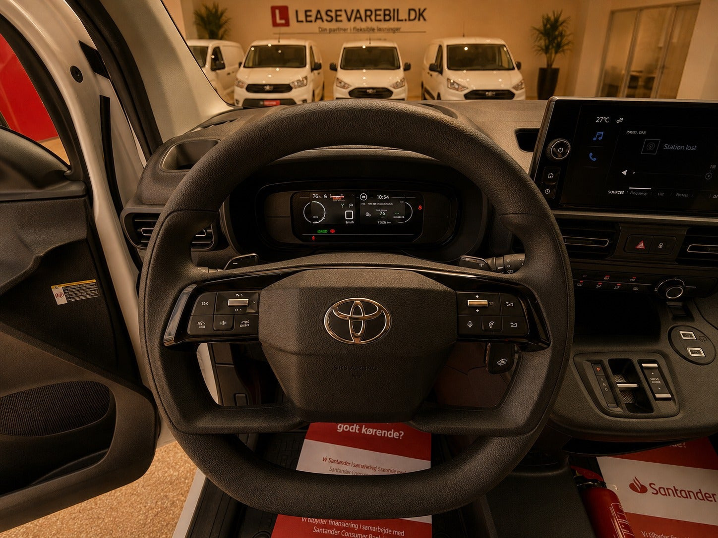 Hvid Toyota ProAce City fra 2025