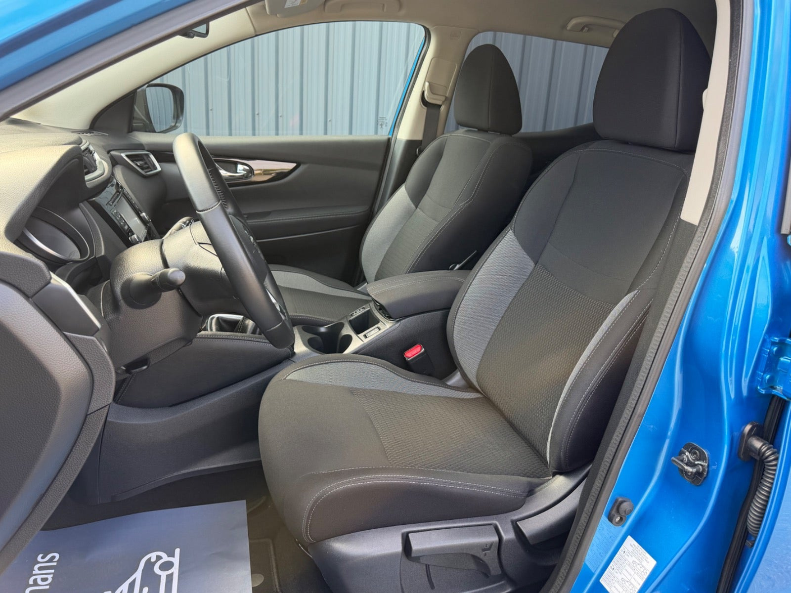 Blå Nissan Qashqai fra 2018