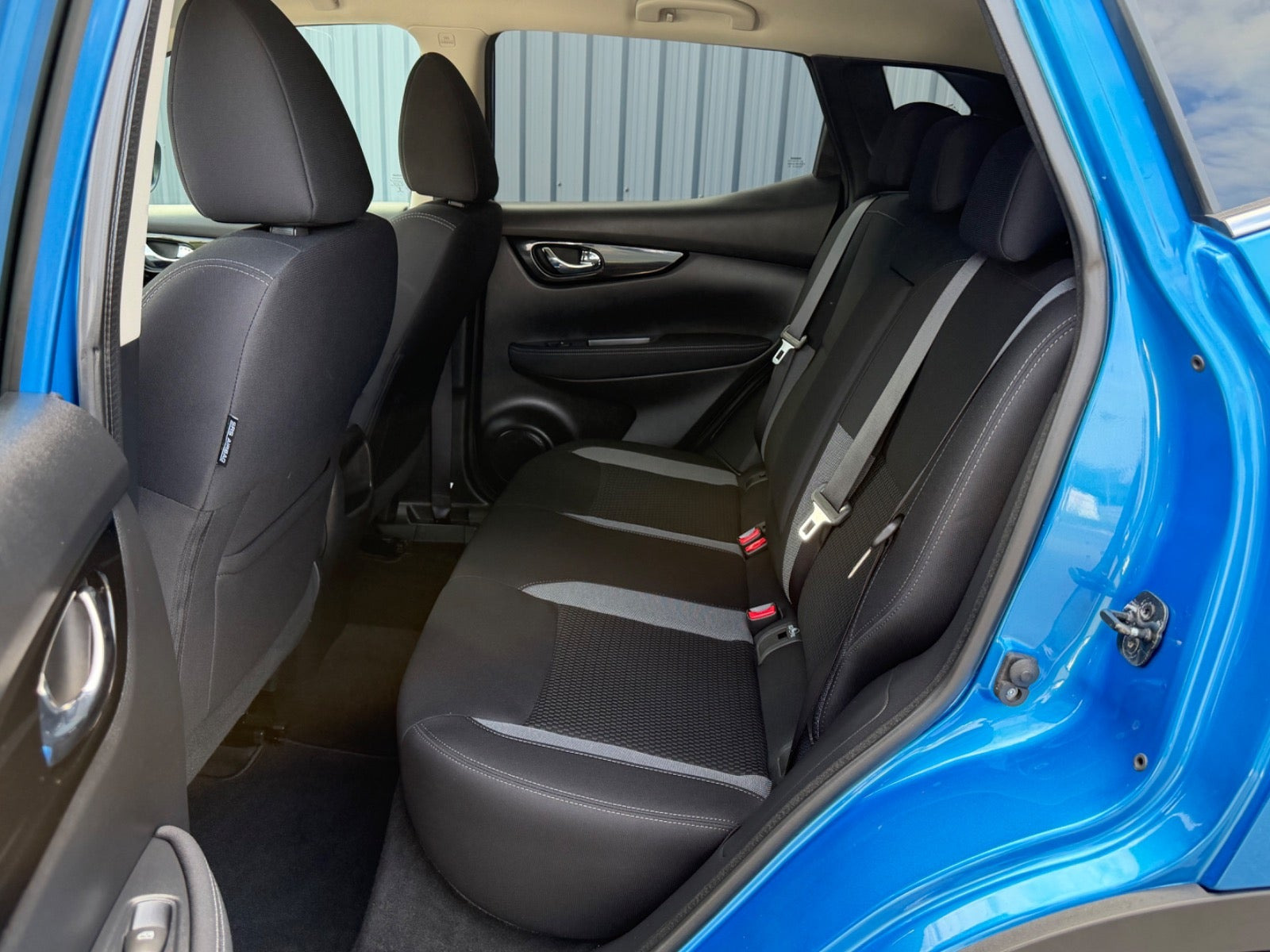 Blå Nissan Qashqai fra 2018