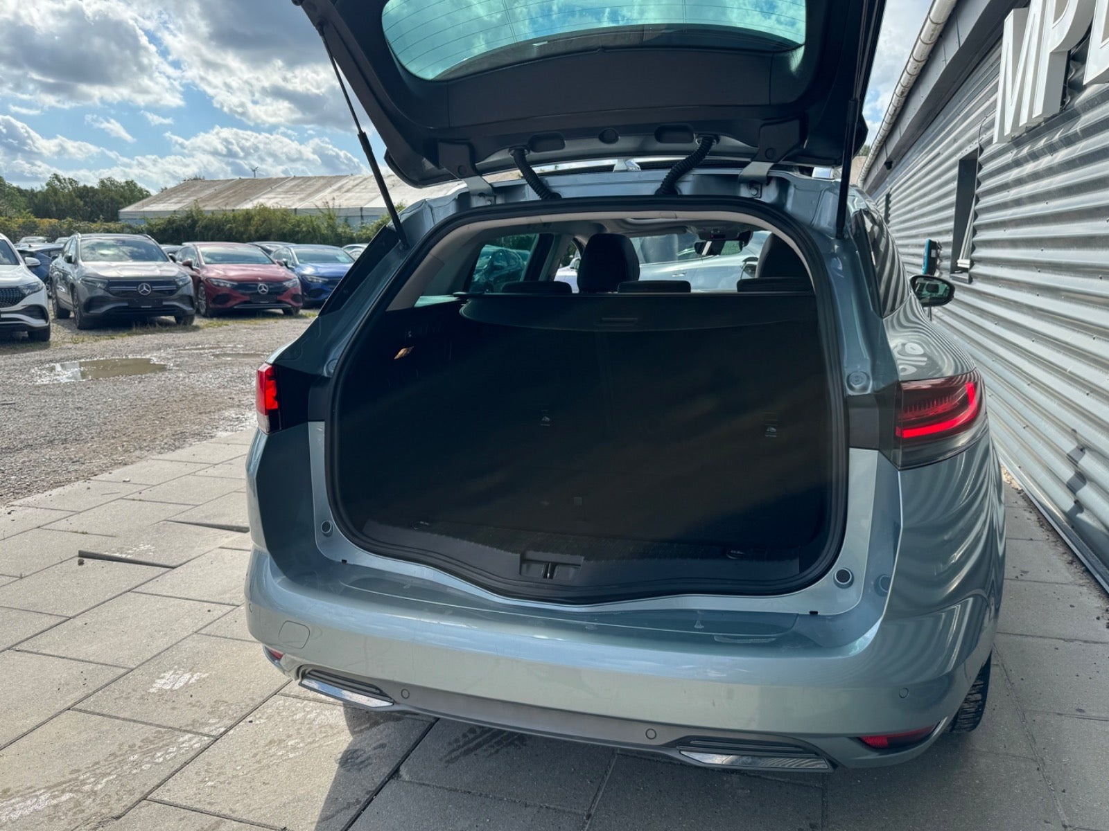 Blå Renault Megane IV fra 2021