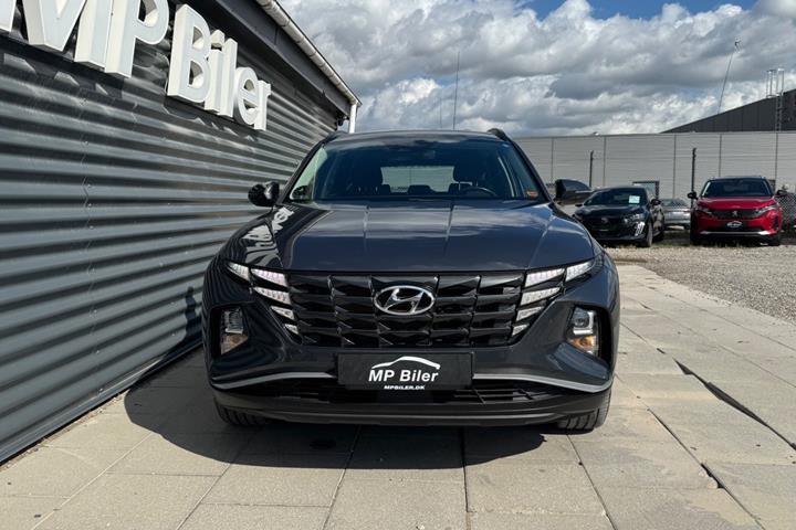 Grå Hyundai Tucson fra 2022