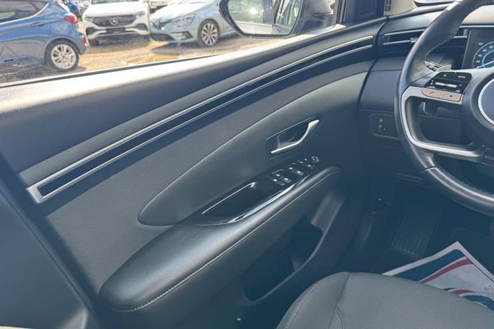 Grå Hyundai Tucson fra 2022
