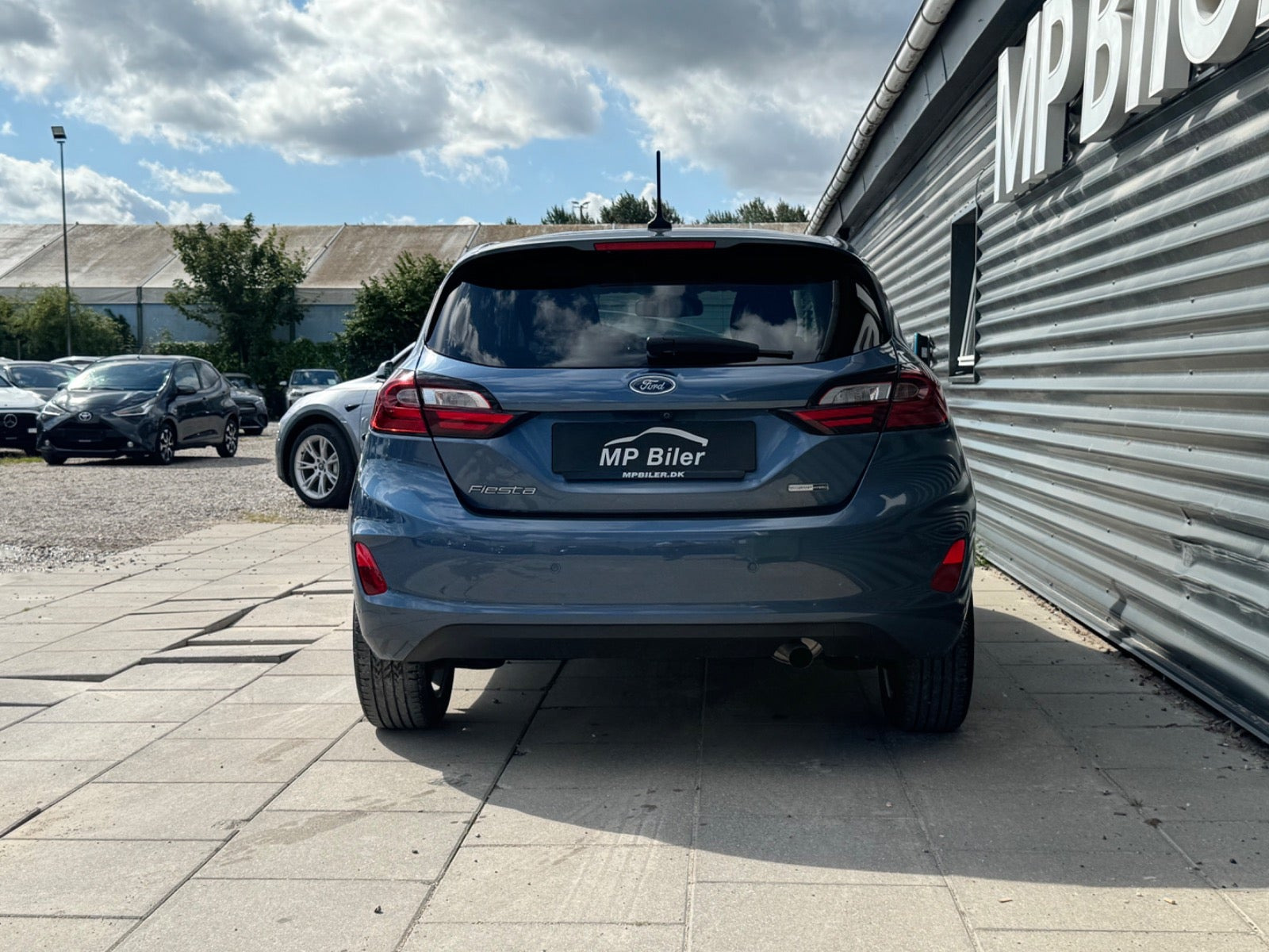 Blå Ford Fiesta fra 2022
