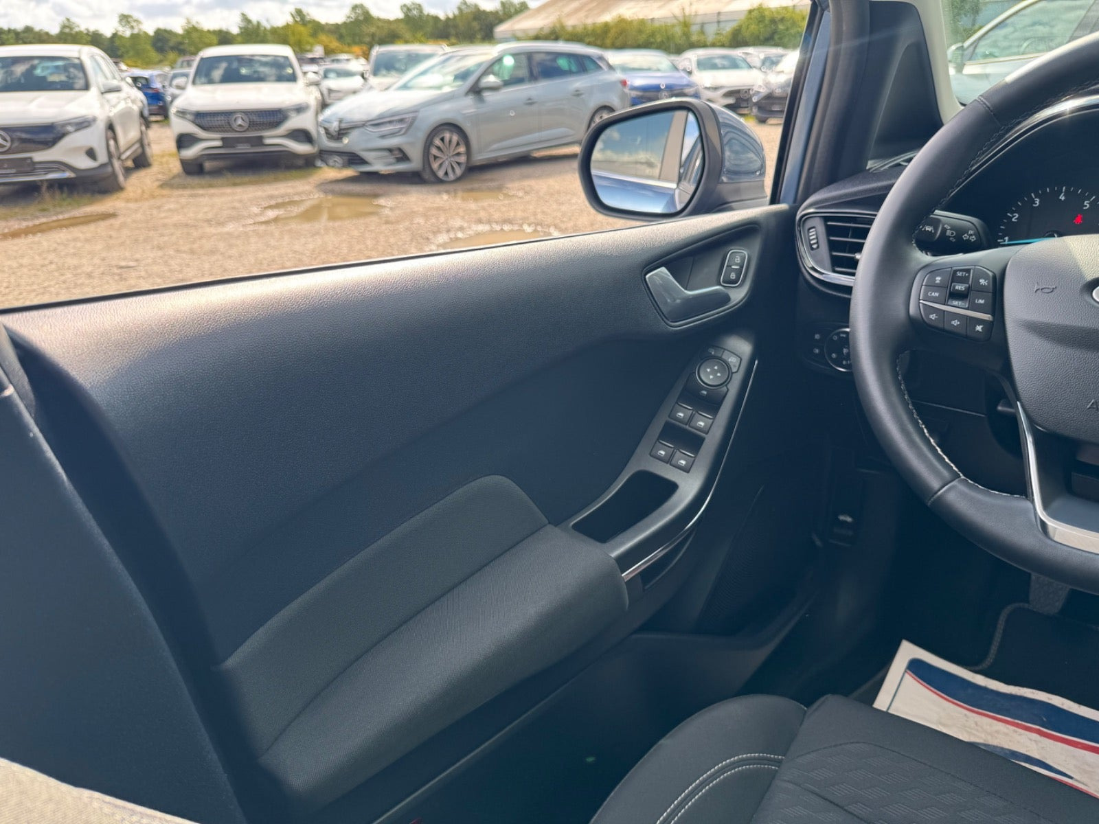Blå Ford Fiesta fra 2022